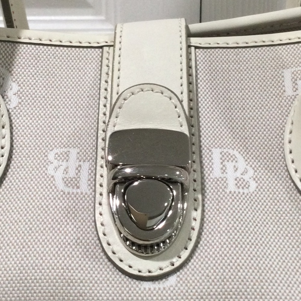 Dooney & Bourke Purse - Picture 2 of 8